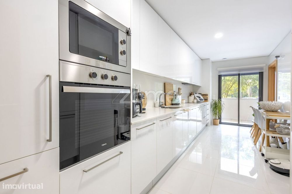 Apartamento T3 | 2024 | Terraço 50 m² | Piscina | Garagem Box