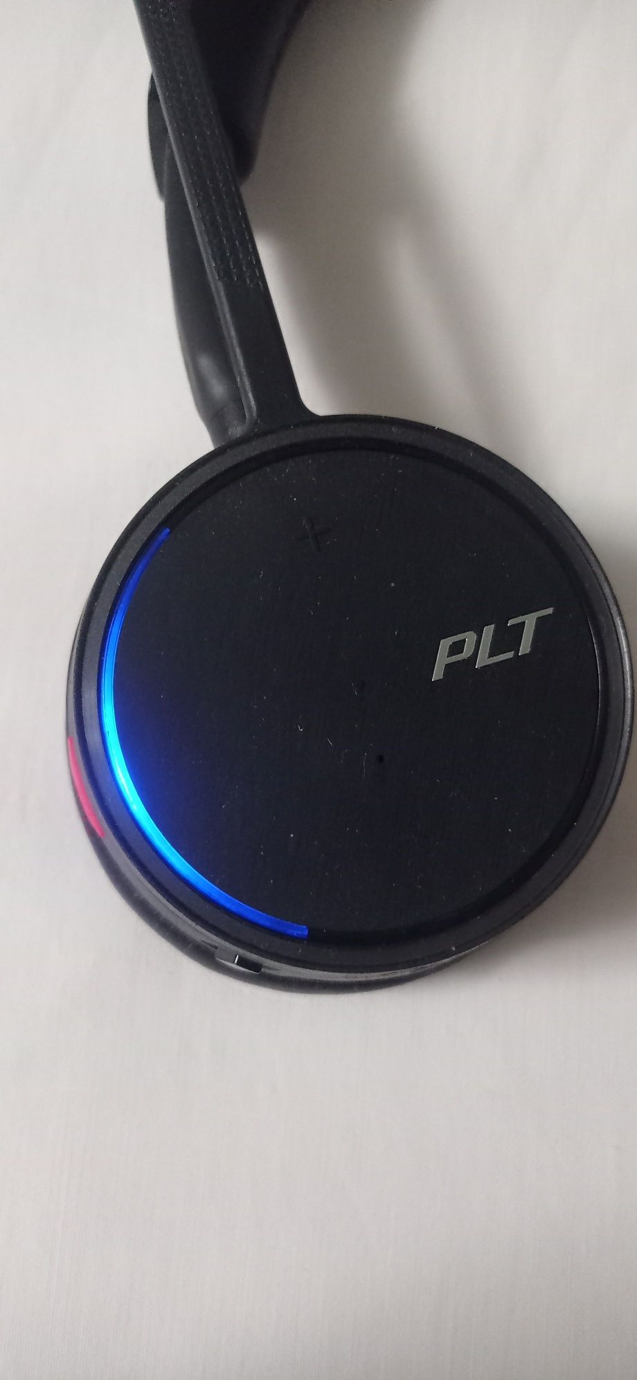 Специализированная гарнитура Plantronics Poly Voyager 4210 UC USB-A