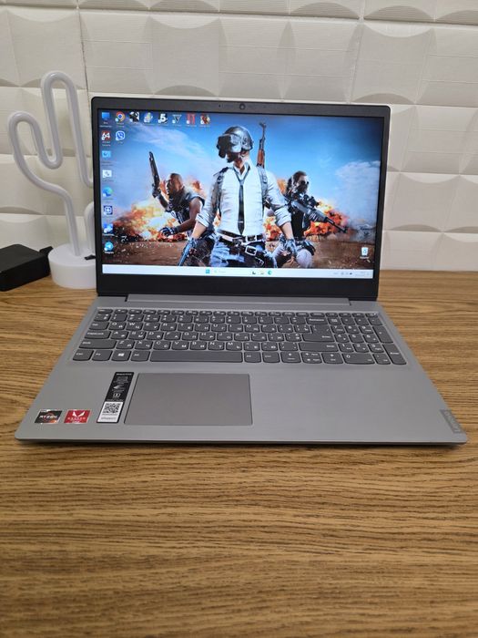 2023г. Игровой Lenovo / Ryzen 3 / 12 ГБ RAM / SSD 256+500Гб