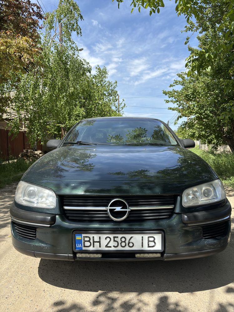 Opel Omega B 2.0