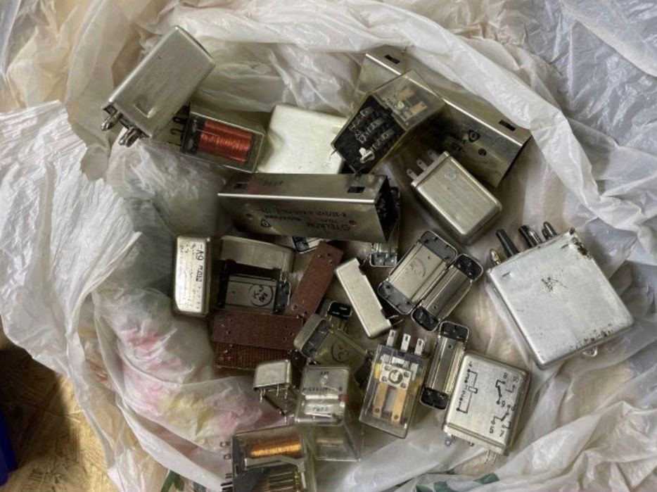 Przekaźniki 24v 12v styczniki kontaktrony