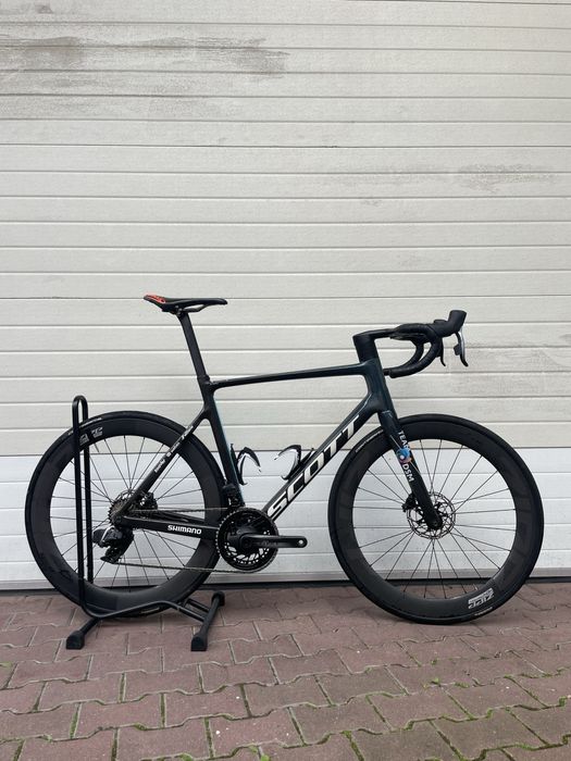 Scott Addict XL 58, Zipp 404 FC, Sram AXS Red / Force
