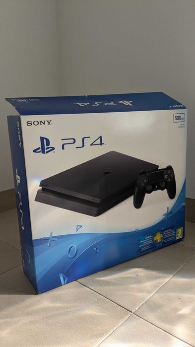 PlayStation PS4 500GB + 11 Jogos + 2 Comandos Originais + Cabos