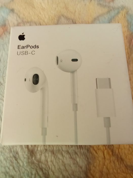 Наушники Apple EarPods with USB-C Connector (MTJY3ZM/A)