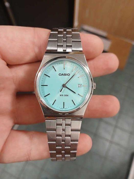 Zegarek Casio MTP-B145 Tiffany Blue