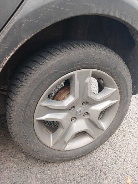 Продам шини зимові 205/60/16 96Т