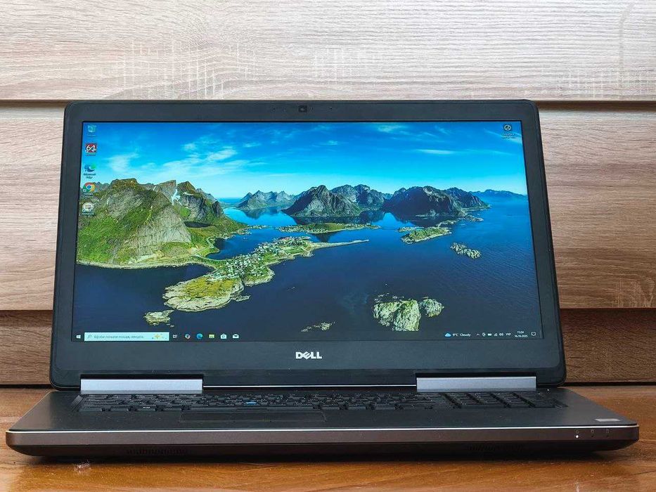 17.3" Dell Precision 7720 i7-6820hq/IPS FHD/32Gb DDR4/SSD 120Gb/P3000
