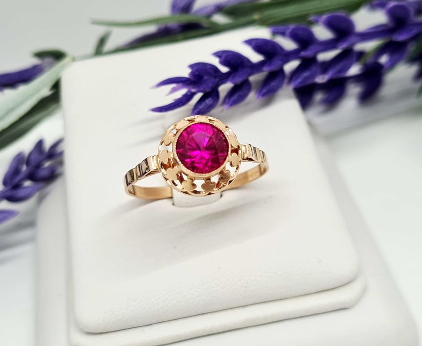 Piękny złoty pierścionek P.585