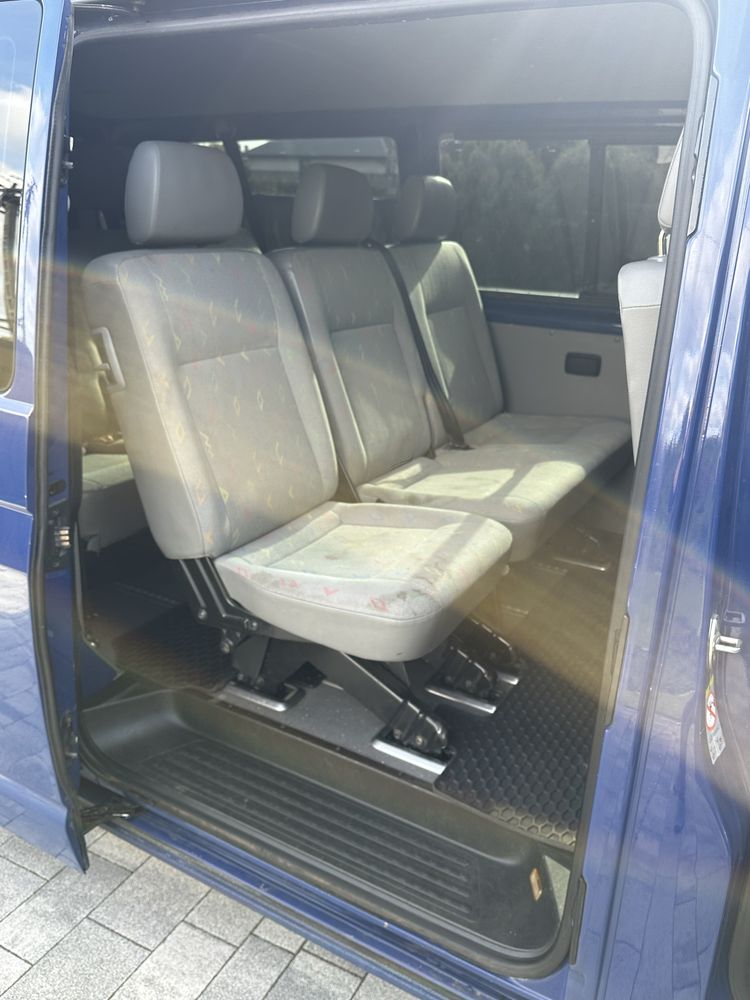 Sprzedam Volkswagen T5 2006 rok .MAX .1,9 TDI