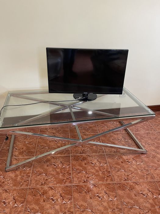 Vendo mesa vidro el corte ingles (pagamento em dinheiro ou mbway)