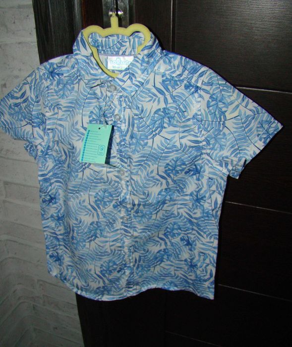 Modna koszula z krótkim rękawem dla chłopca w rozmiarze 98