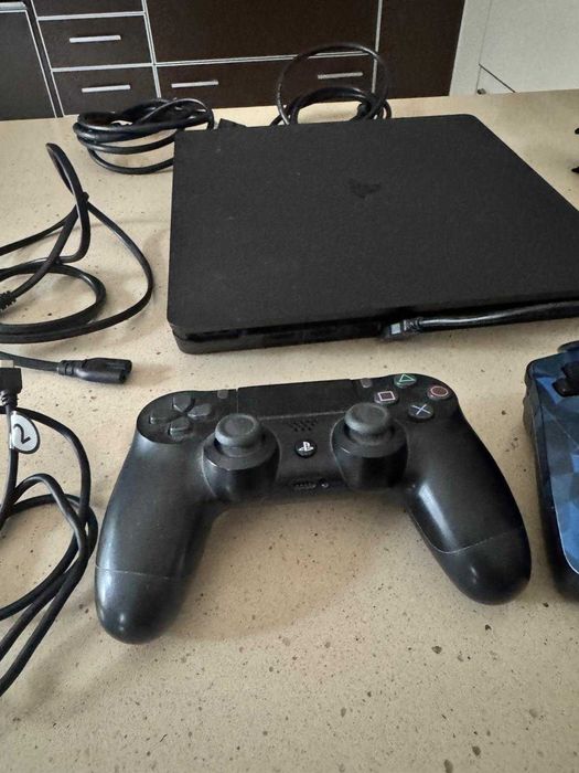 Pack completo PS4 Slim c/ 2 comandos + VR – diversão garantida!