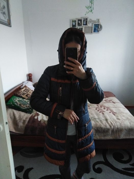 Жіноча куртка 42р