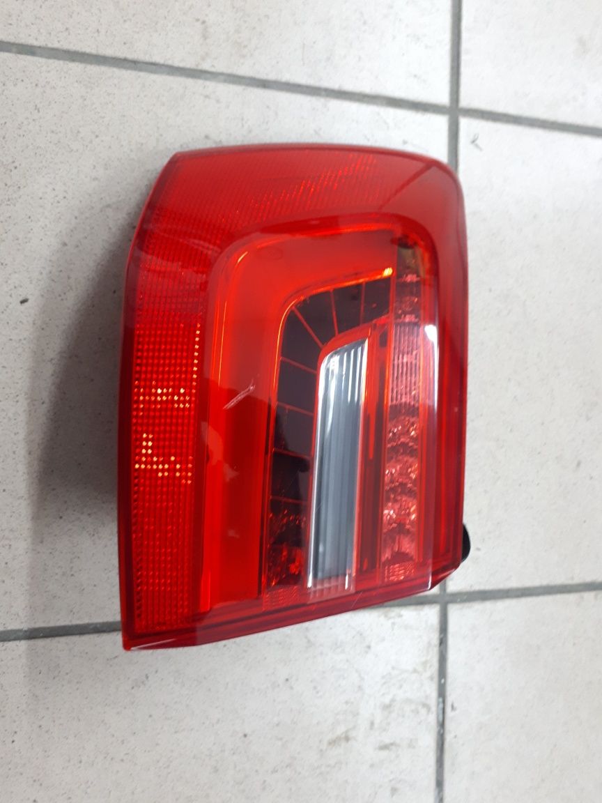 Lampa Audi A6 C7 Tył Kombi Zespolona Ledy Przed Lift Lewa