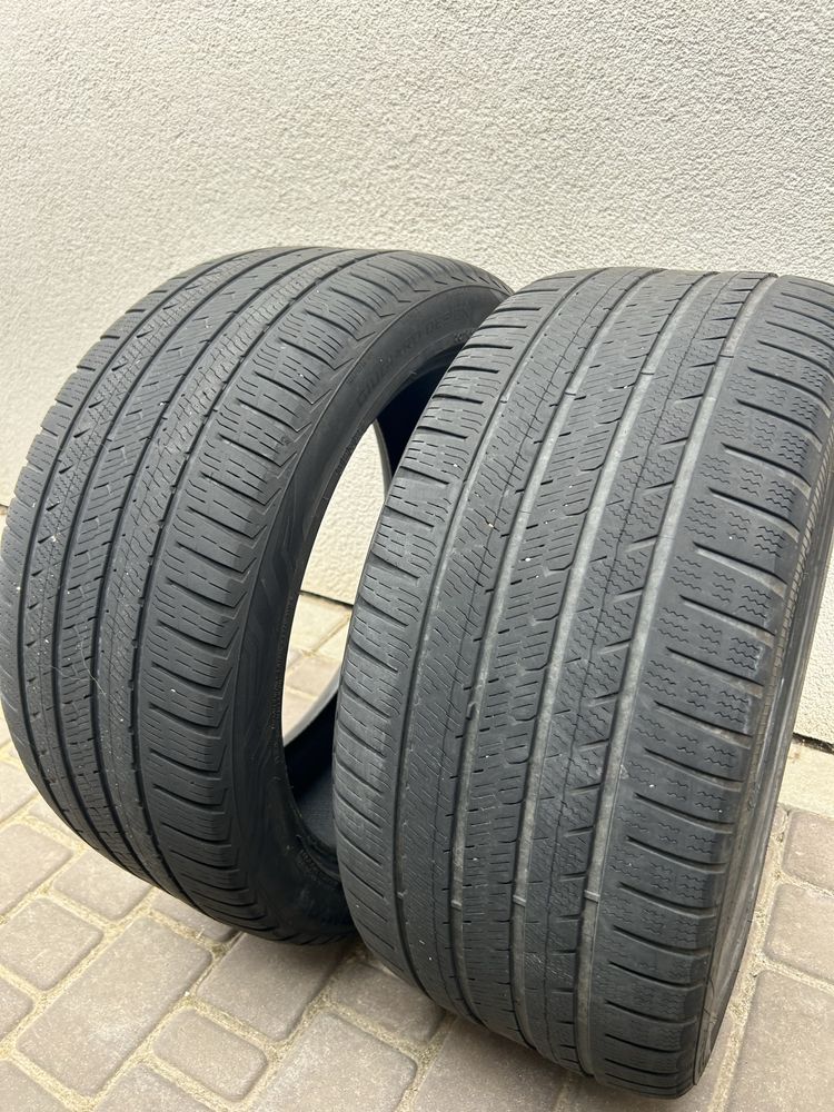 Шини r255/40/19  Vredestein 22 рік