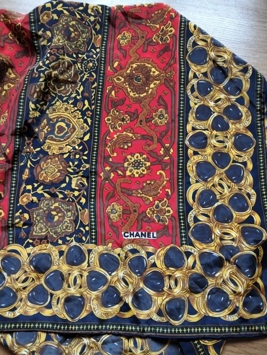 Хустка шовкова CHANEL