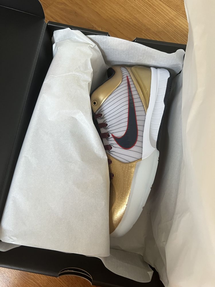 Nike Kobe 4 protro metallic gold 42