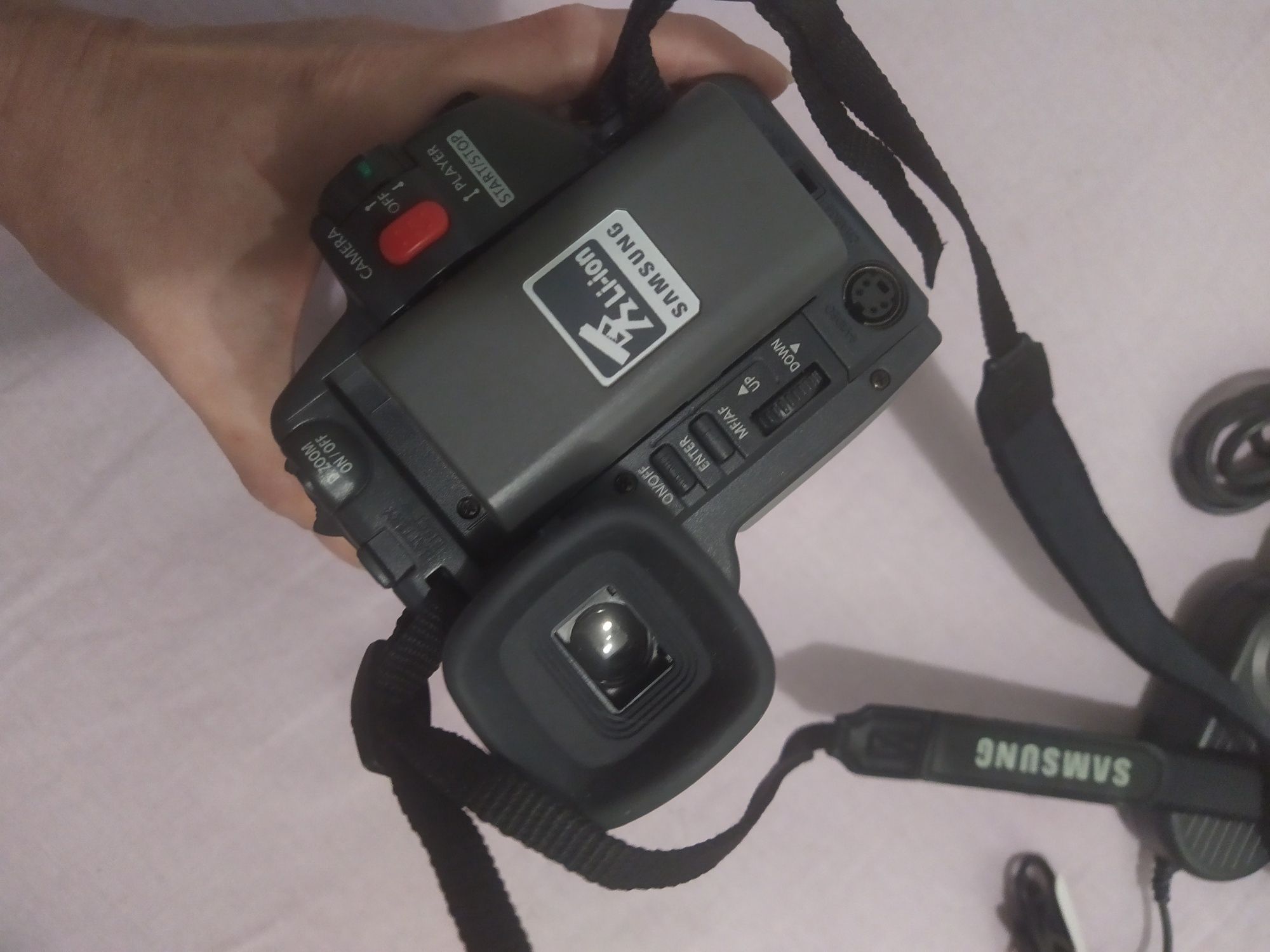Видеокамера Samsung VP-W95D