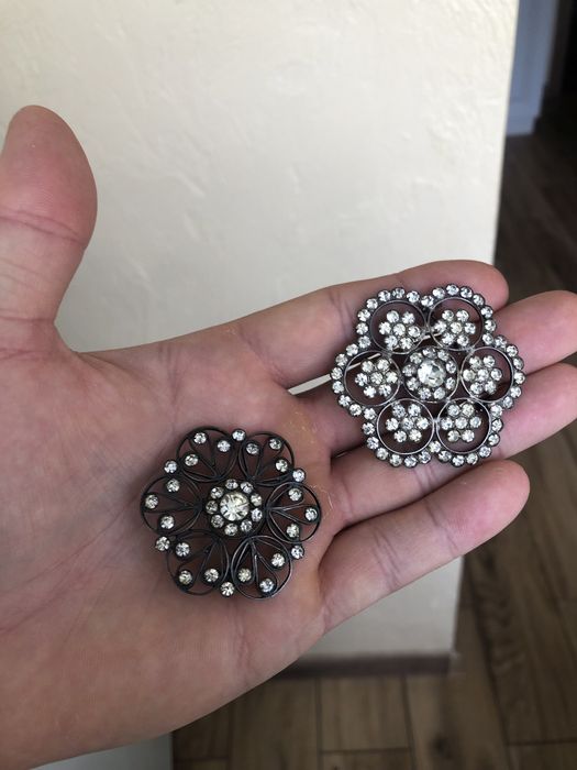 Брошки ссср дві штуки