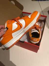 Nike Dunk low- cor laranja