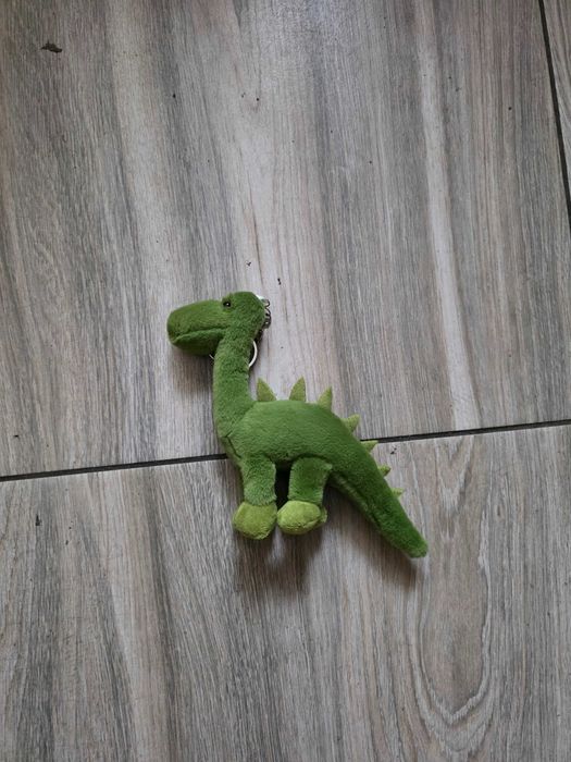 Pluszowy dinozaur breloczek