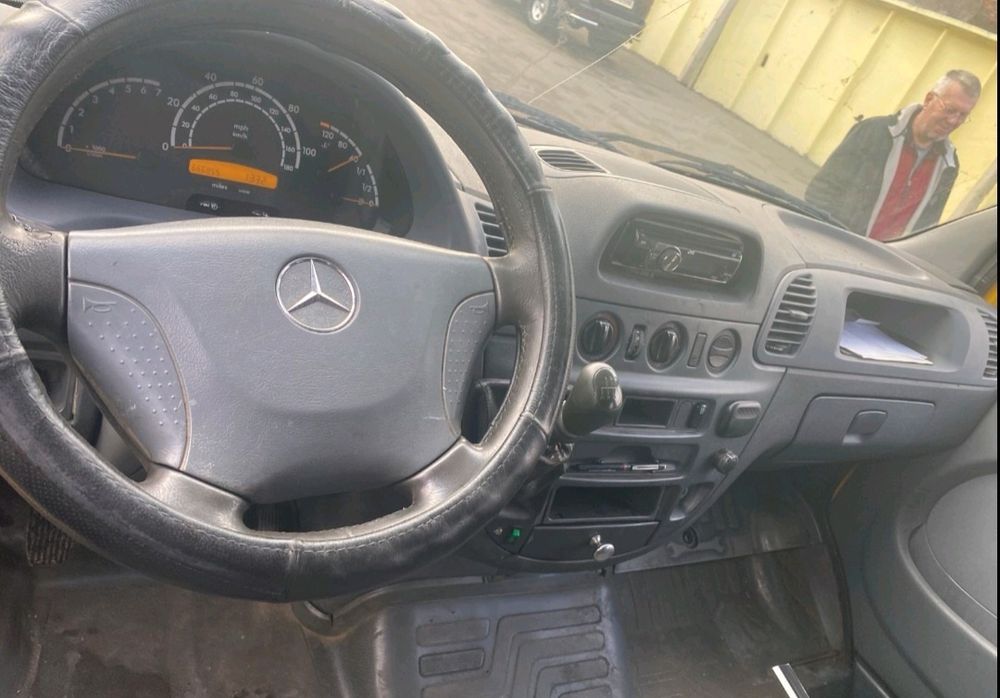 MERCEDES автобус