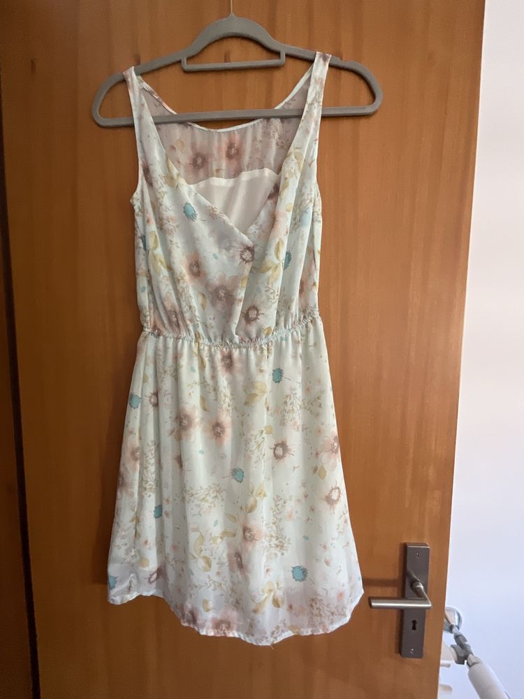 Vestido fresco pull & bear, tam S