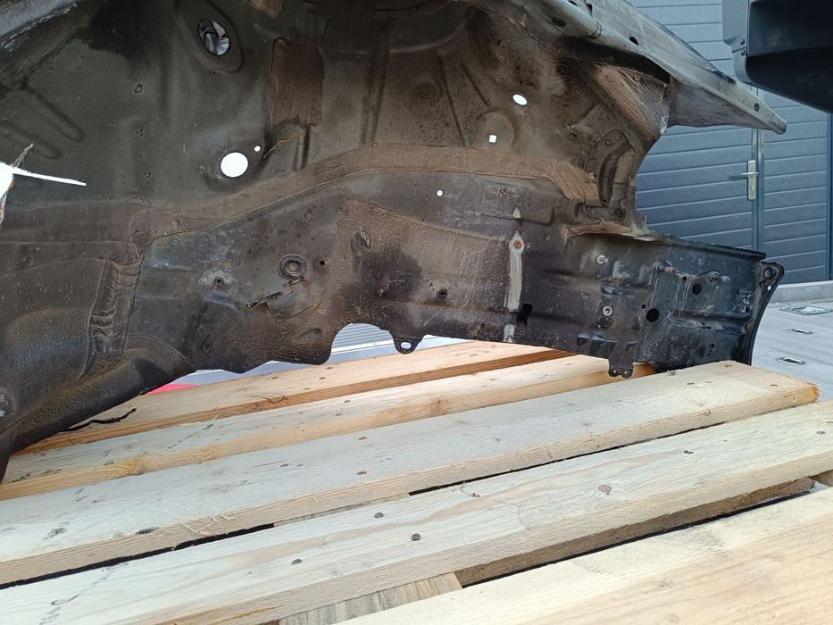 Audi A3 8V Sportback podłużnica prawy przód