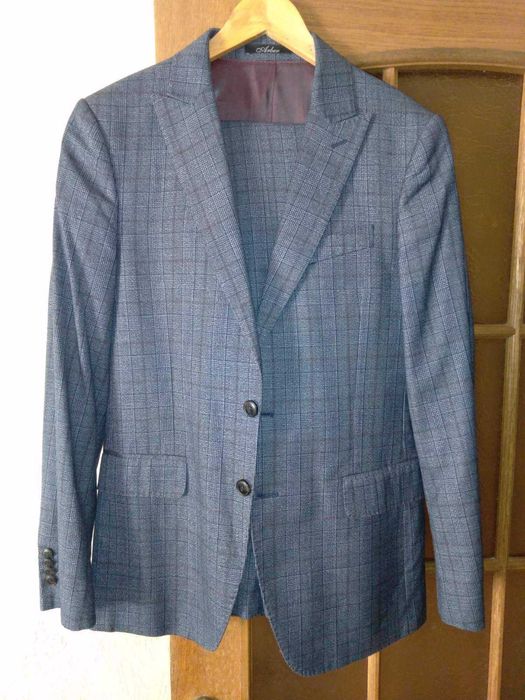 Елегантний чоловічий костюм Arber у клітинку