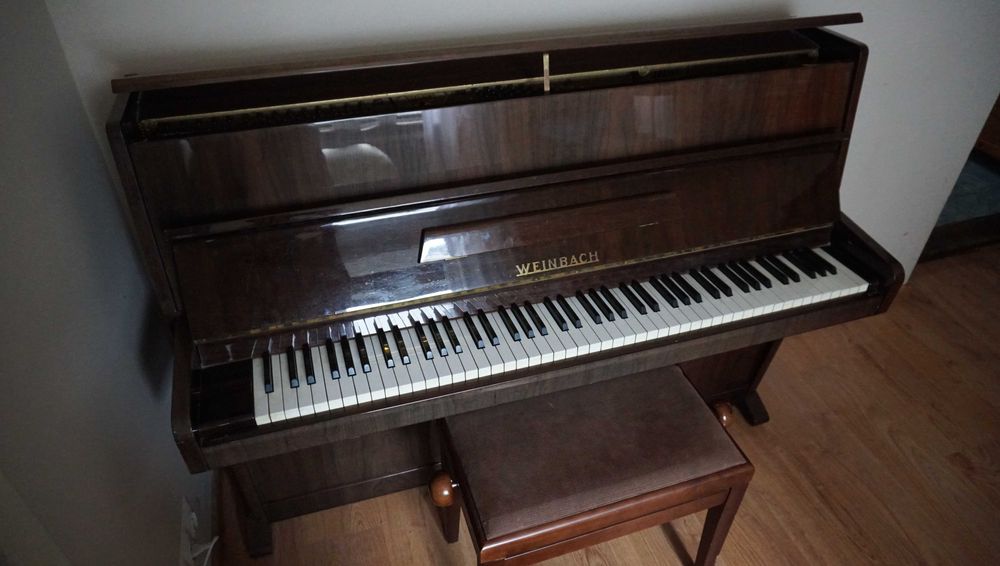 Pianino marki WEINBACH