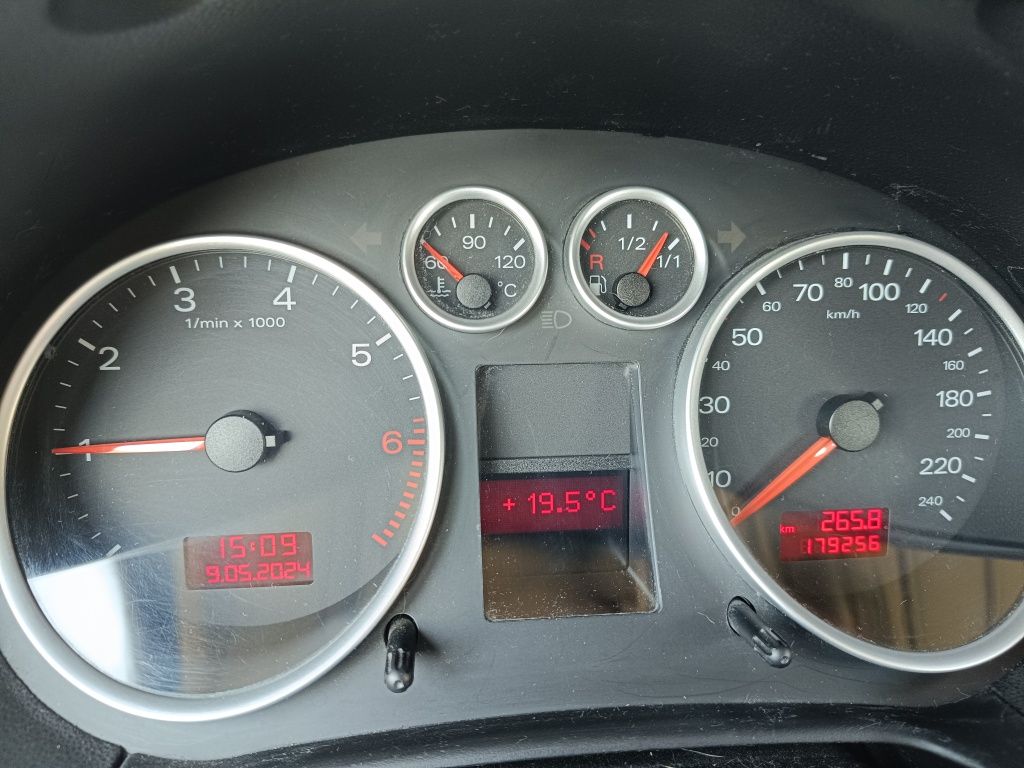 Audi a2 2001r 180000km 1,4b Igła