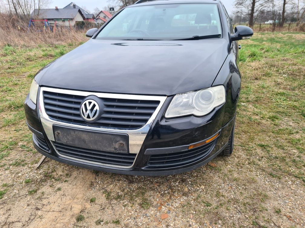 MASKA pokrywa silnika czarna VW Passat B6 2007r L041