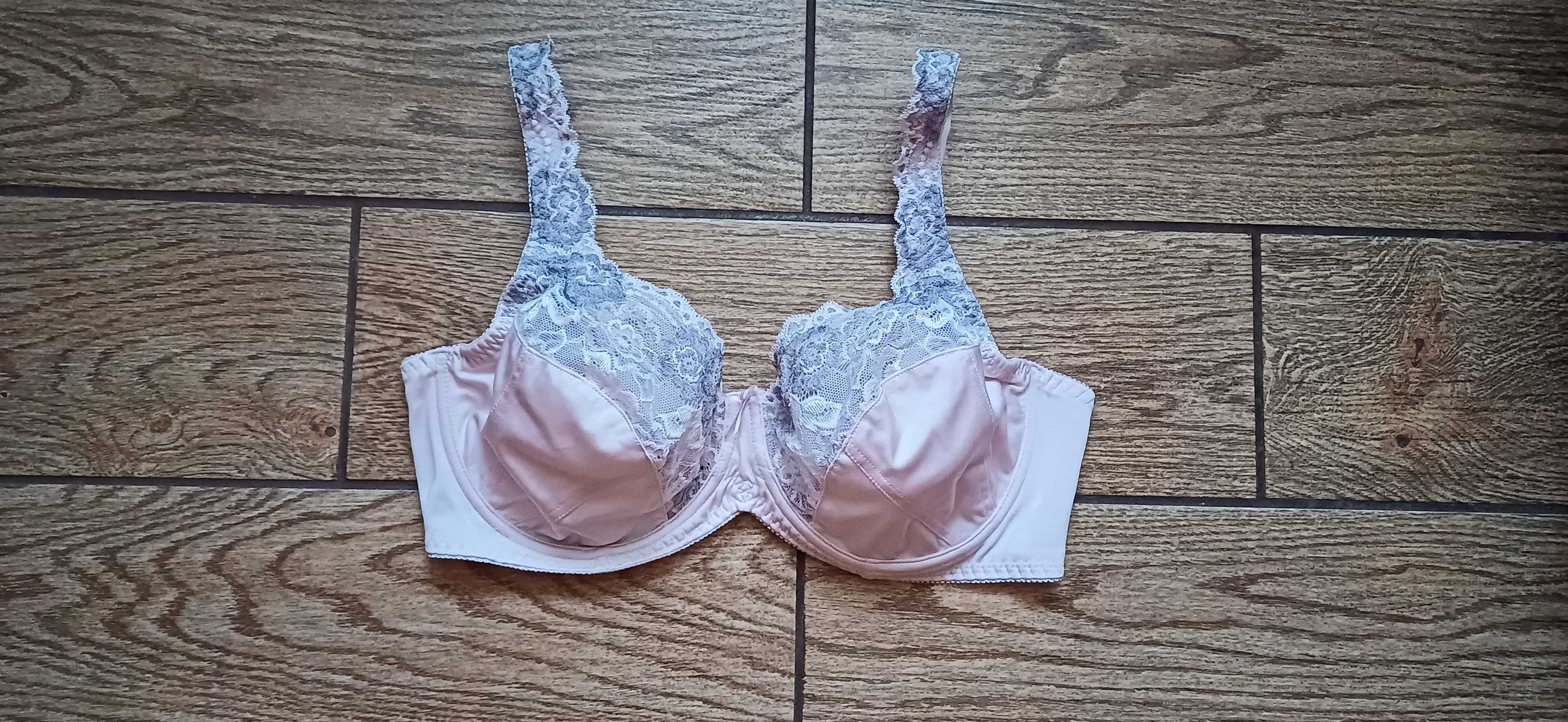 Różowy biustonosz B.P.C Collection r. 90 D