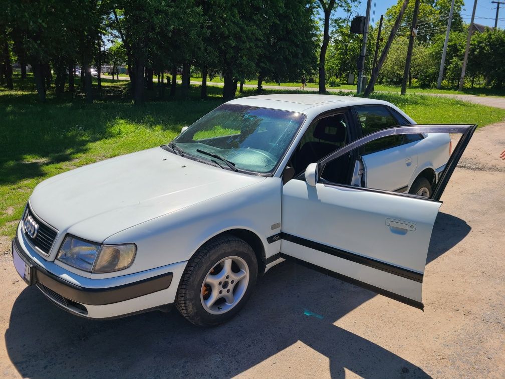 AUDI 100 C4, 2,3 газ