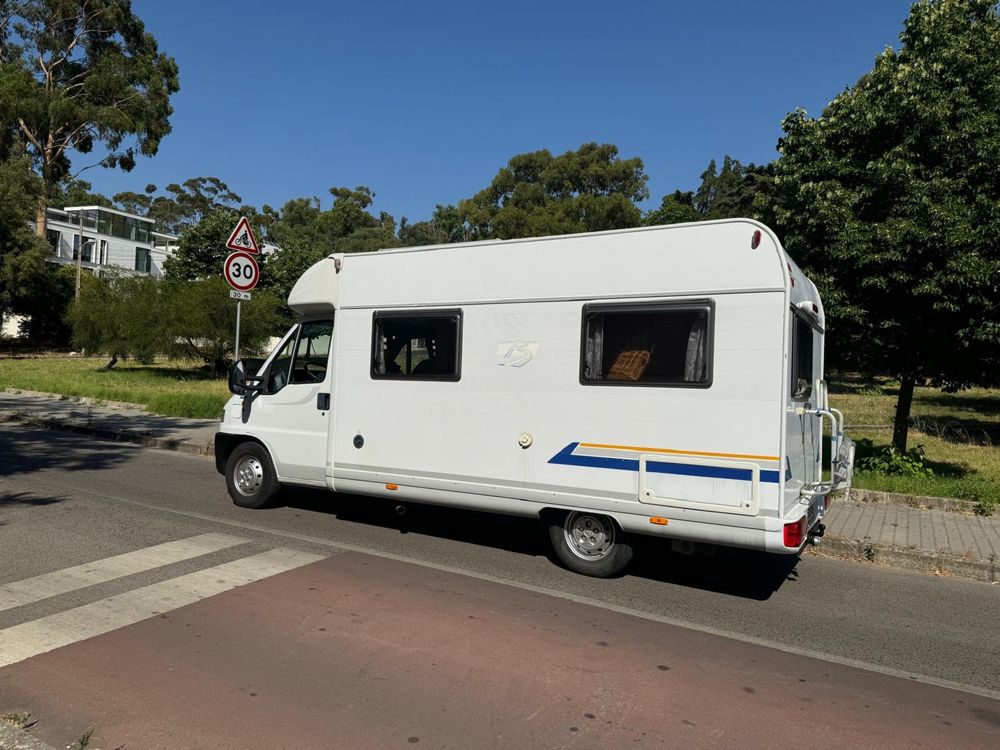 Autocaravana Fiat Burtsner perfilada 2.8 JTD ano 2001
