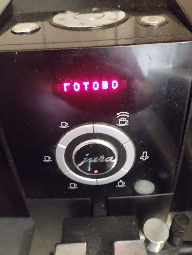 Продам кофемашину jura f7 торг