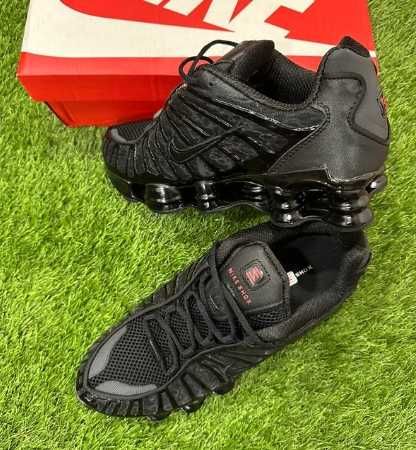 NIKE SHOX TL„buty dla dzieci Rozmiar.39