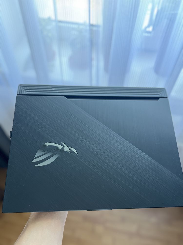 ASUS ROG Strix 1660ti