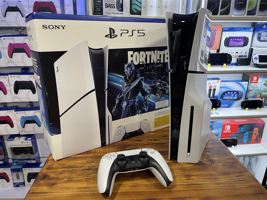 Sony Playstation 5 slim PS5 Slim Blu-ray 1 Tb, отличное состояние б/у