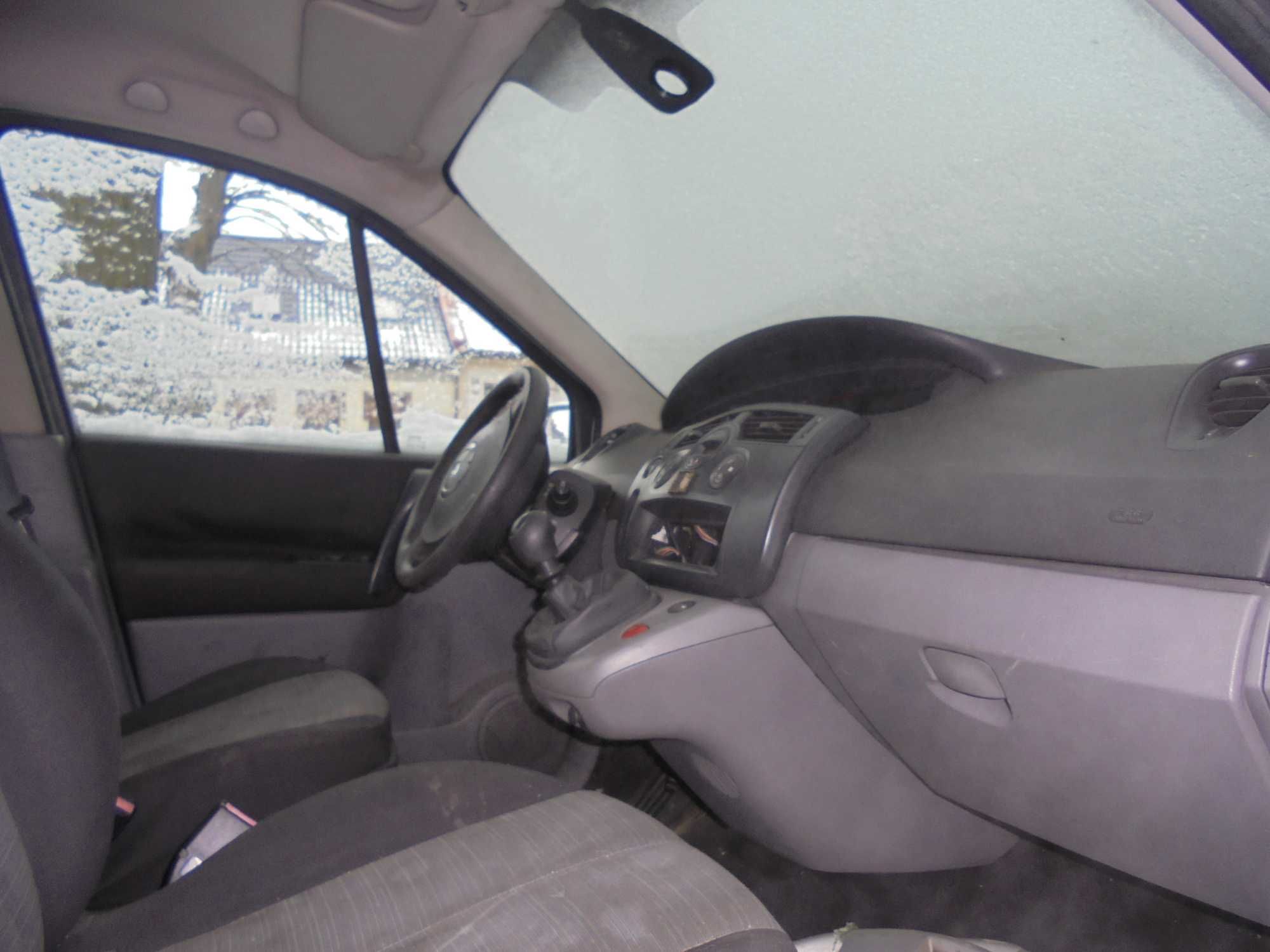 Renault Scenic II 1.9 dci kolor czarny , kod lakieru NV676 na części