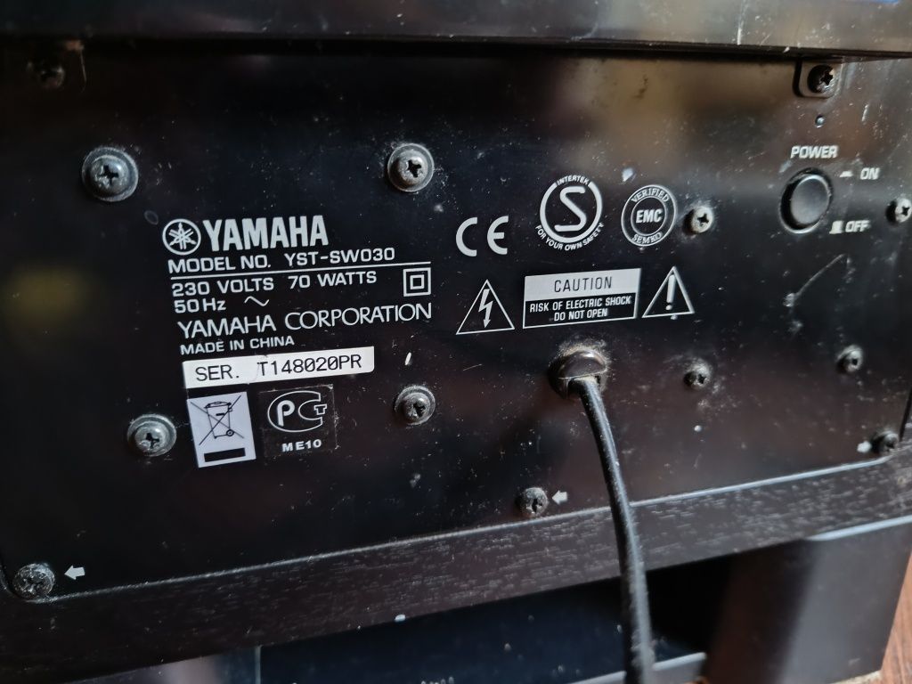 Kolumny głośnikowe 5.0 JAMO S 606 HCS + Subwoofer Yamaha YST-SW030