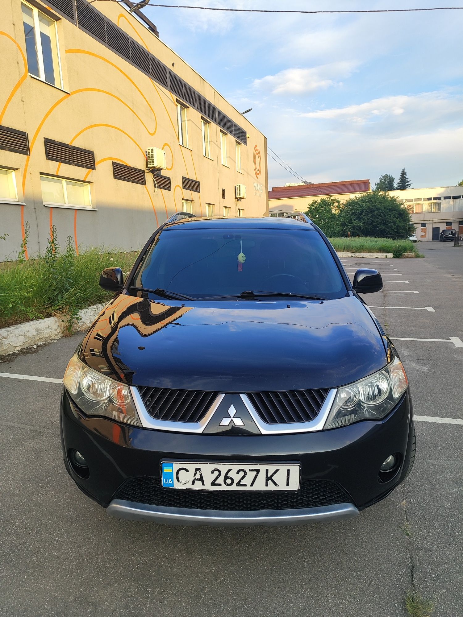 Автомобіль Mitsubishi Outlander