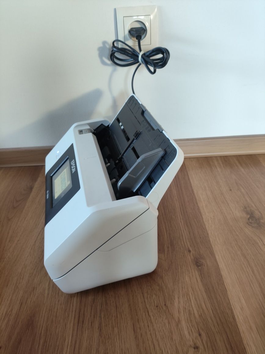 Skaner EPSON DS-780N + Drukarka etykiet DYMO LW450 - GRATIS
