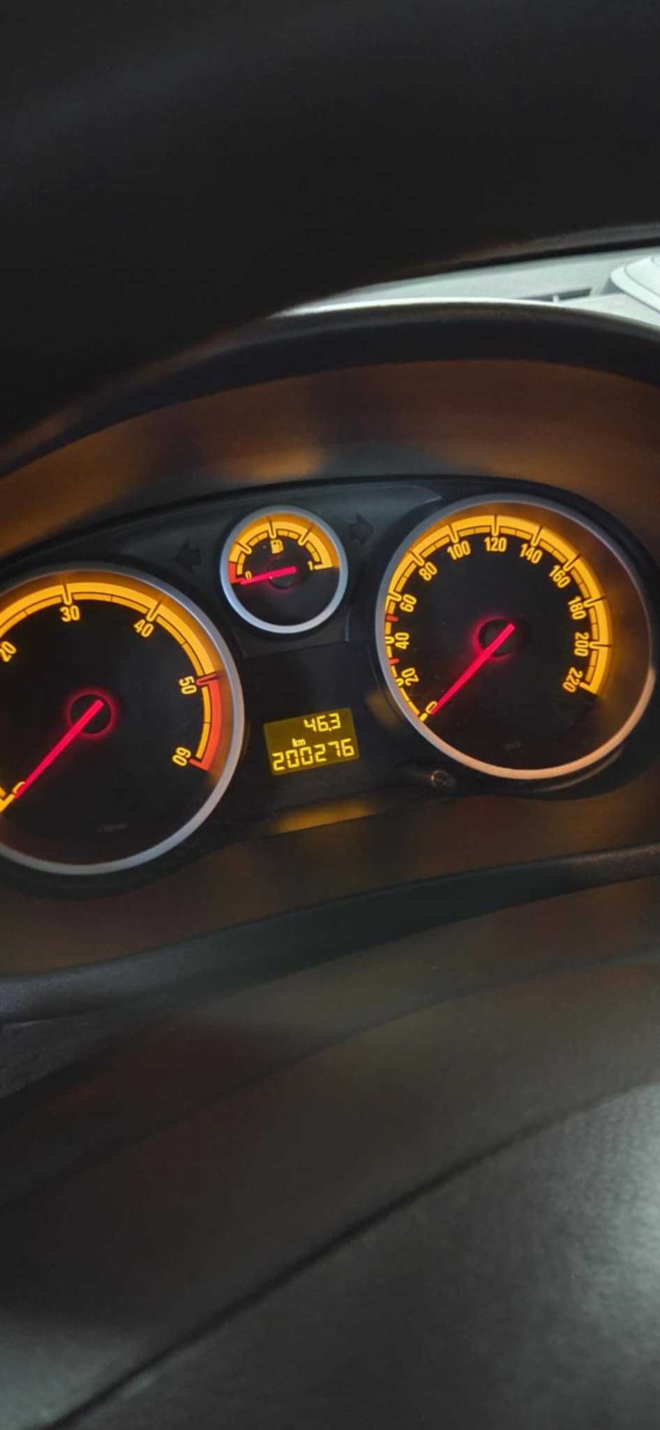 Sprzedam Corsa 1,3 diesel - zadbany