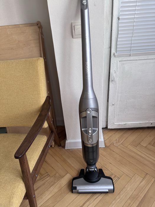 Бездтротовий пилосос bosh