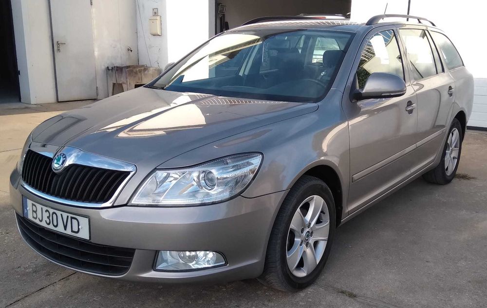 Skoda Octavia Break 1.6 TDi 105cv Óptima