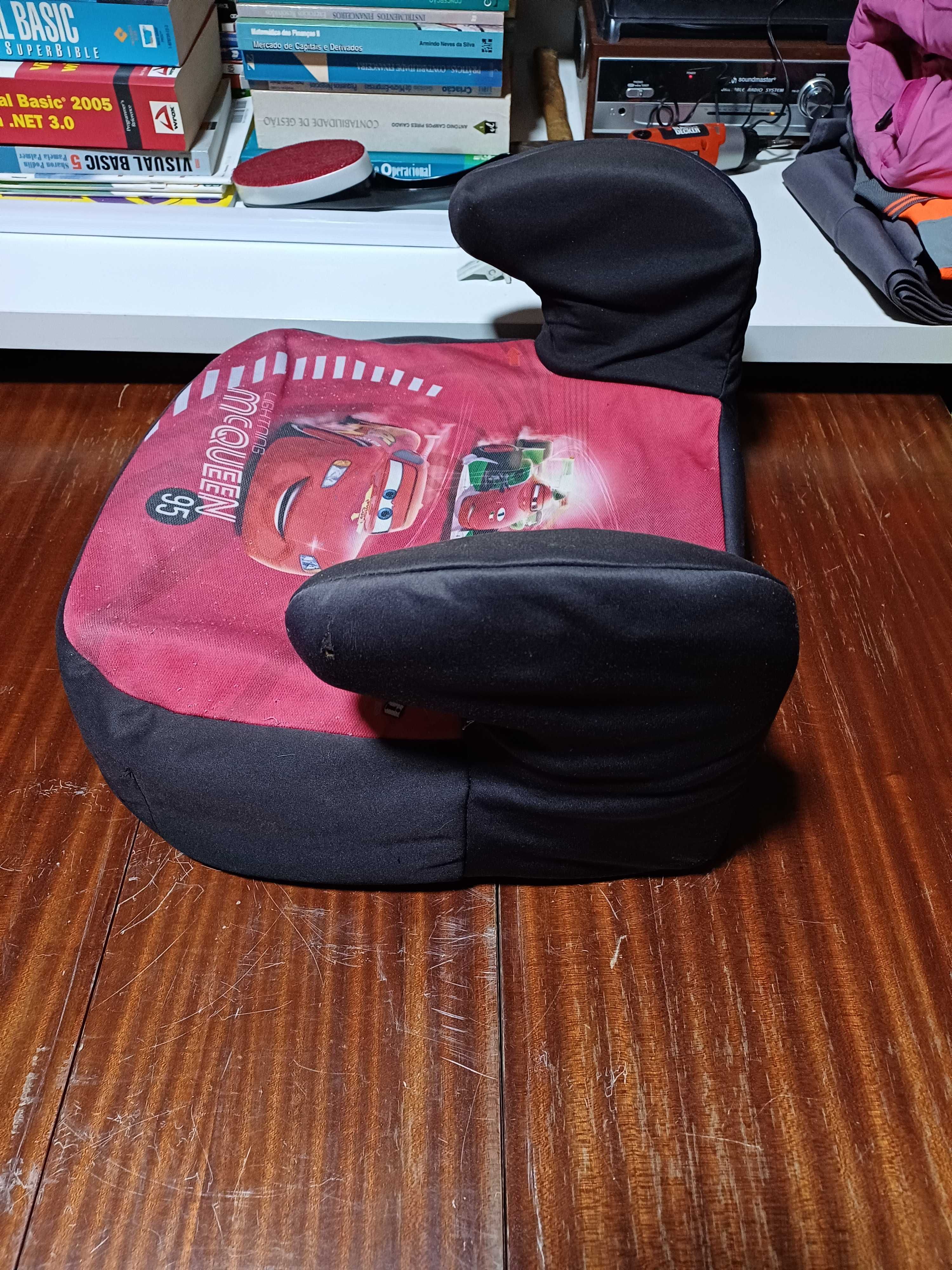 Banco auto McQueen 95 para criança