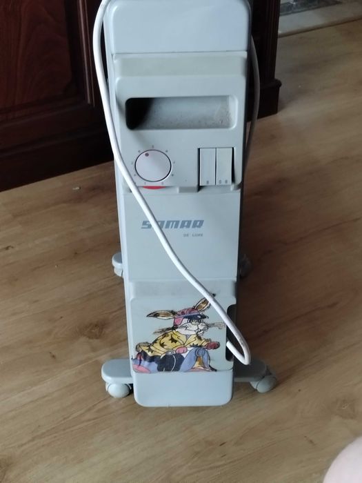 Radiador a óleo personalizado procura casa nova