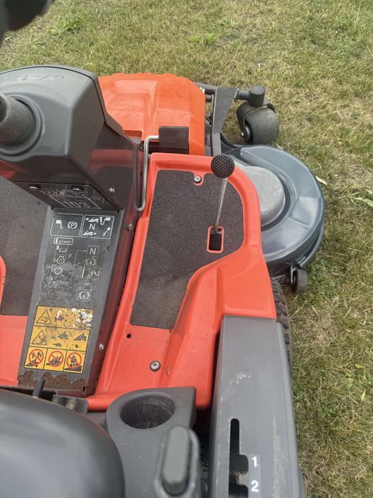 Traktorek kosiarka Husqvarna Rider 422TSAWD