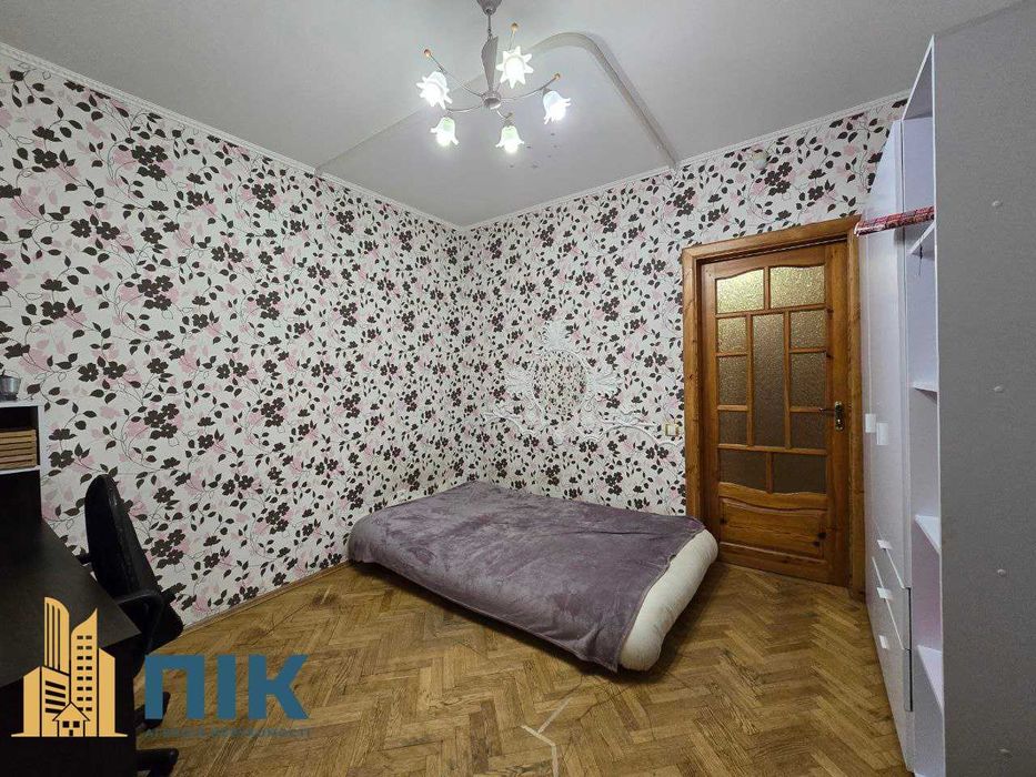 Без%! 3к біля метро, гарний ремонт, теплий будинок
